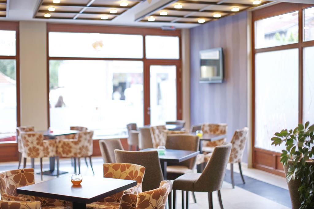 Garni Hotel Tema Nova Čačak Eksteriør bilde