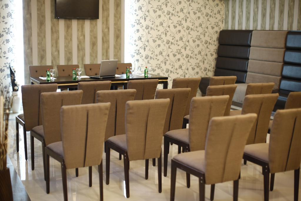 Garni Hotel Tema Nova Čačak Eksteriør bilde